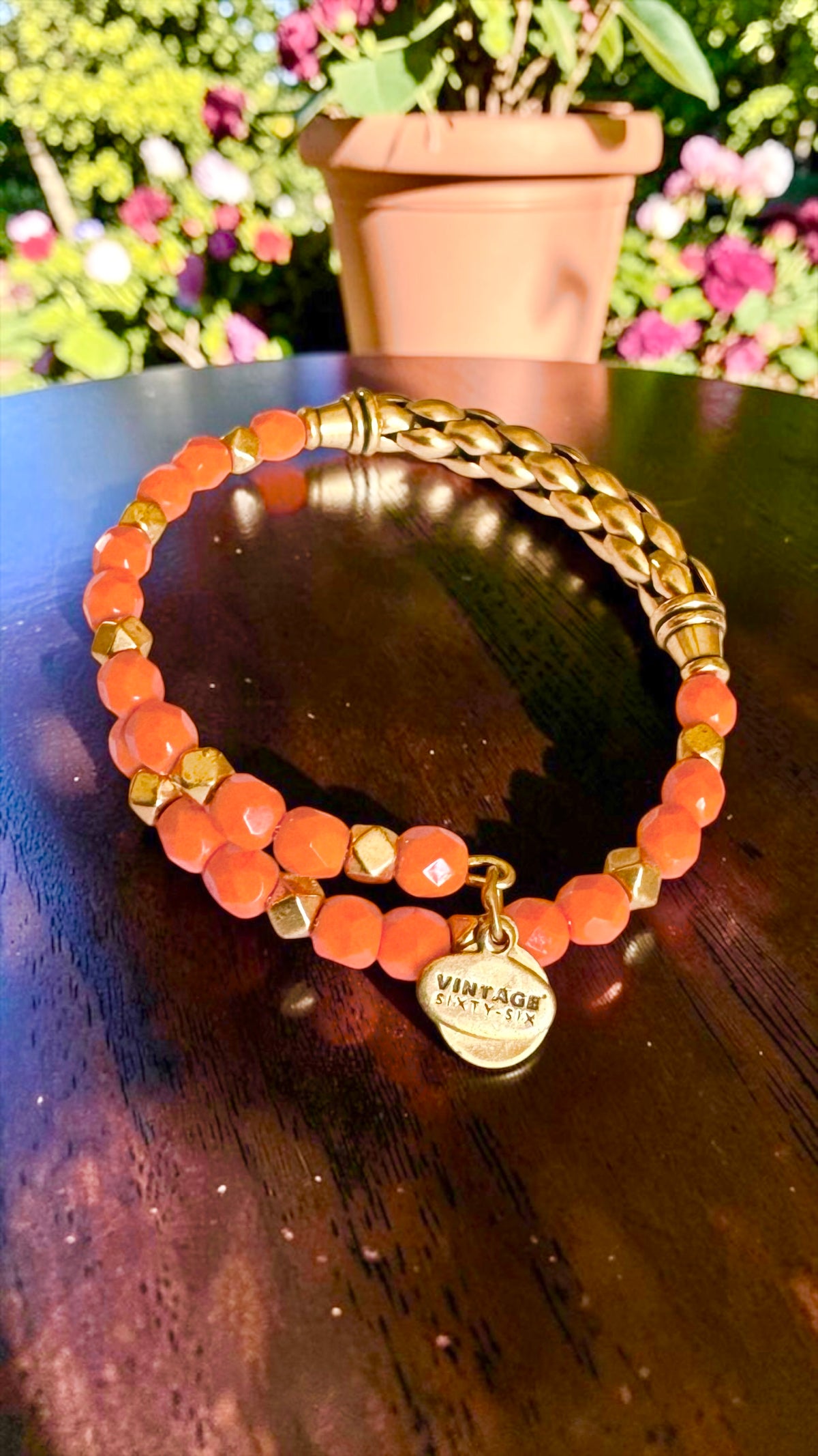 Alex and Ani - Bracelet Bangle, Vintage 66