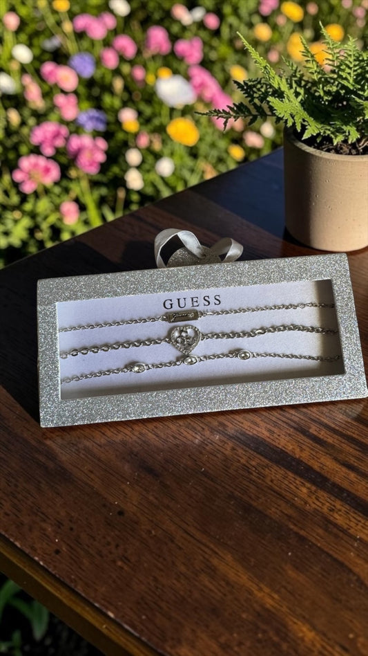 Guess - Stainless Steel Set of 3 Chain Bracelet Gift Set with Crystal Accents